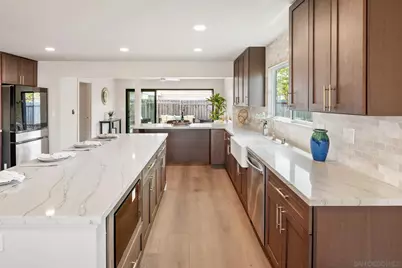  11396 Camarosa, San Diego, CA 92126 - Photo 7