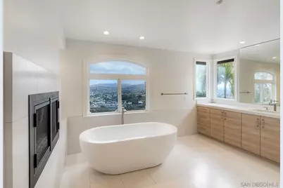  1651 Bella Laguna Court, Encinitas, CA 92024 - Photo 25