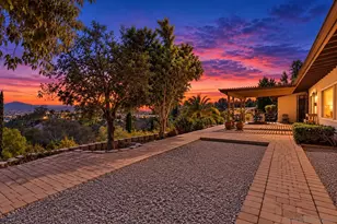 777 Hacienda Dr, El Cajon, CA 92020 - Photo 3
