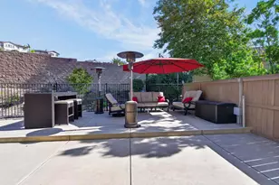 905 Hydra, San Marcos, CA 92069 - Photo 37