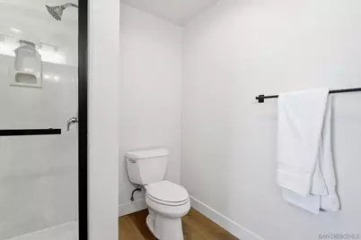  561 E J Street, Chula Vista, CA 91910 - Photo 21