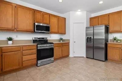  926 Bryce Canyon Ave, Chula Vista, CA 91914 - Photo 7