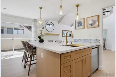  387 N Melrose #D, Vista, CA 92083 - Photo 11