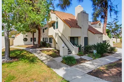  387 N Melrose #D, Vista, CA 92083 - Photo 3