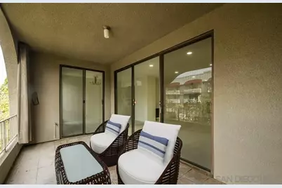  5340 Yarmouth Ave #205, Encino, CA 91316 - Photo 9
