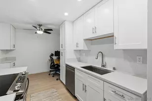 1810 S El Camino Real, Encinitas, CA 92024 - Photo 11