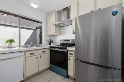  10569 Westonhill Drive, San Diego, CA 92126 - Photo 9