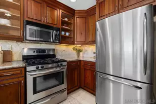 7411 Herschel, La Jolla, CA 92037 - Photo 9