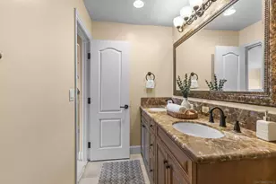 7411 Herschel, La Jolla, CA 92037 - Photo 13