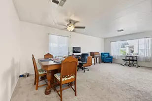 2280 E Valley Pkwy, Escondido, CA 92027 - Photo 9