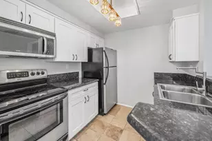3929 Nobel Dr, San Diego, CA 92122 - Photo 15