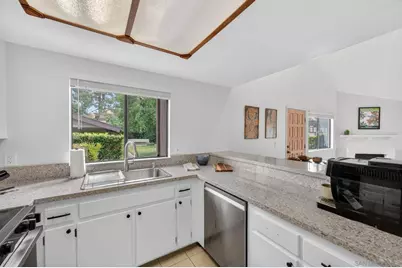  8356 Via Sonoma #D, La Jolla, CA 92037 - Photo 13