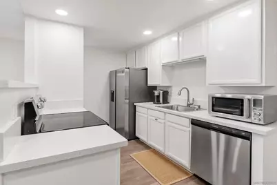  1810 S El Camino Real #101, Encinitas, CA 92024 - Photo 3