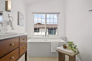 558 E Ave, Coronado, CA 92118 - Photo 23