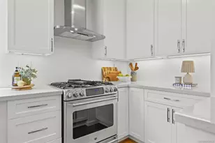 558 E Ave, Coronado, CA 92118 - Photo 13