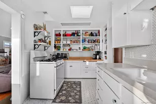 4745 Coronado, San Diego, CA 92107 - Photo 5