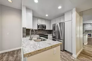 580 Camino De La Reina, San Diego, CA 92108 - Photo 9