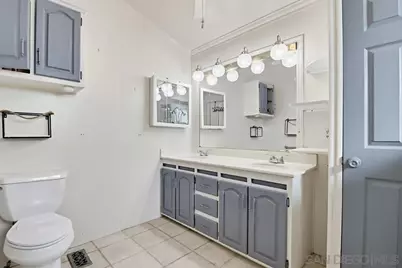  611 Via Santa Paulo, Vista, CA 92081 - Photo 25