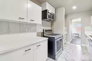 4610 Lyric Ln, San Diego, CA 92117 - Photo 7