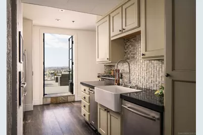  702 Ash Street #1400, San Diego, CA 92101 - Photo 15