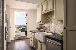 702 Ash St, San Diego, CA 92101 - Photo 15