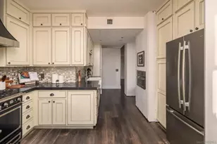 702 Ash St, San Diego, CA 92101 - Photo 17
