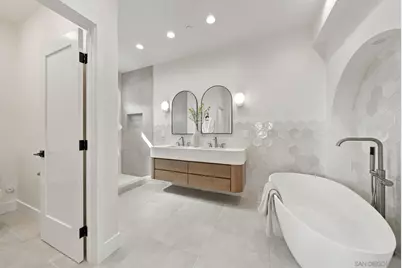  2522 Chalcedony St, San Diego, CA 92109 - Photo 33