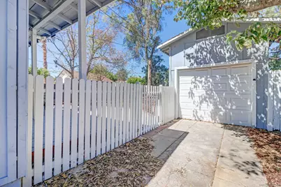  4199 Sunnyside Dr, Riverside, CA 92506 - Photo 25