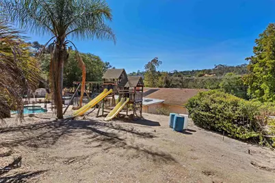  3950 Hellers Bend, Fallbrook, CA 92028 - Photo 33