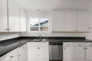 6040 Dirac St, San Diego, CA 92122 - Photo 11