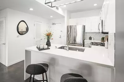  450 J #5151, San Diego, CA 92101 - Photo 5
