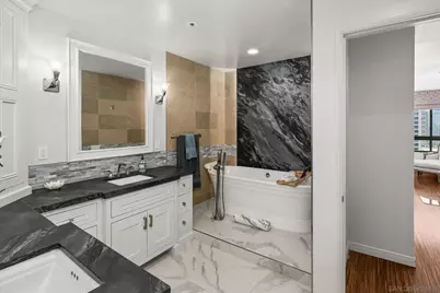  700 Front St #1303, San Diego, CA 92101 - Photo 23