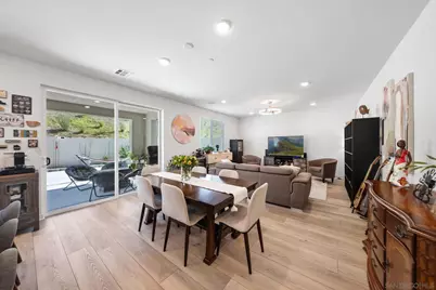  35241 Valencia Pt, Fallbrook, CA 92028 - Photo 17