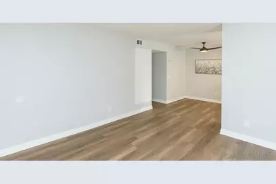  10760 N Magnolia Avenue #B7, Santee, CA 92071 - Photo 7