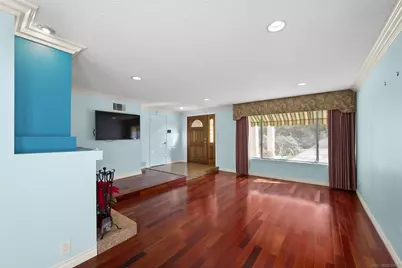  6690 Gullstrand St, San Diego, CA 92122 - Photo 9