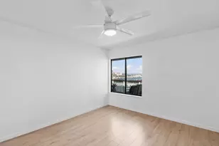 92 Montego Ct, Coronado, CA 92118 - Photo 23