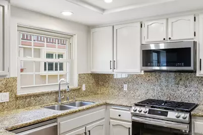  2565 Navarra Dr #B, Carlsbad, CA 92009 - Photo 15