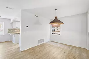 2565 Navarra Dr, Carlsbad, CA 92009 - Photo 9