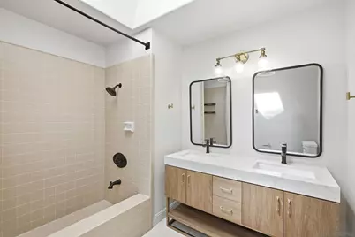  2565 Navarra Dr #B, Carlsbad, CA 92009 - Photo 23