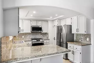 2565 Navarra Dr, Carlsbad, CA 92009 - Photo 17
