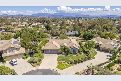  1202 Calle Sonia, Fallbrook, CA 92028 - Photo 5