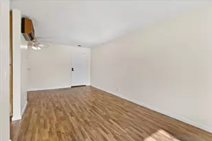 6350 Genesee Ave, San Diego, CA 92122 - Photo 23
