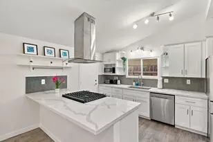 2755 Amulet St, San Diego, CA 92123 - Photo 9