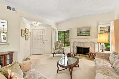  8360 Suntree Place, San Diego, CA 92119 - Photo 3