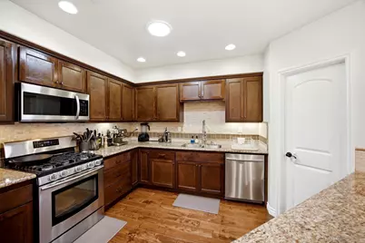  4063 Lamont Street, San Diego, CA 92109 - Photo 11