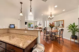 4063 Lamont St, San Diego, CA 92109 - Photo 9