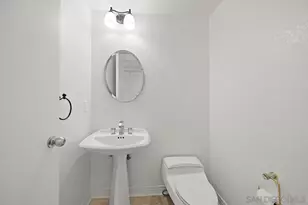 650 Columbia St, San Diego, CA 92101 - Photo 37