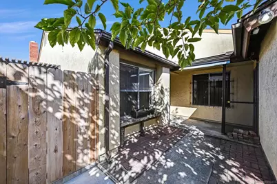  8858 Capcano Rd, San Diego, CA 92126 - Photo 7