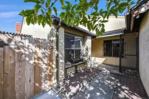 8858 Capcano Rd, San Diego, CA 92126 - Photo 7
