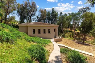 5860 Calle Camposeco, Rancho Santa Fe, CA 92067 - Photo 33